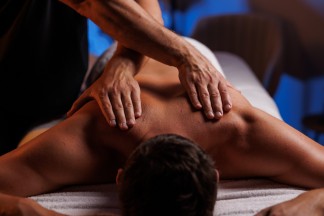 Спортивный массаж спины