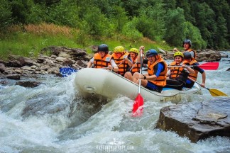 Рафтинг на Чорному Черемоші в Карпатах (3,5км)