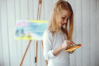 Создание картины на свободную тему для ребенка в Виннице