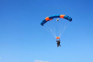 Стрибок з парашутом в Чернігові, тандем, 4200 м
