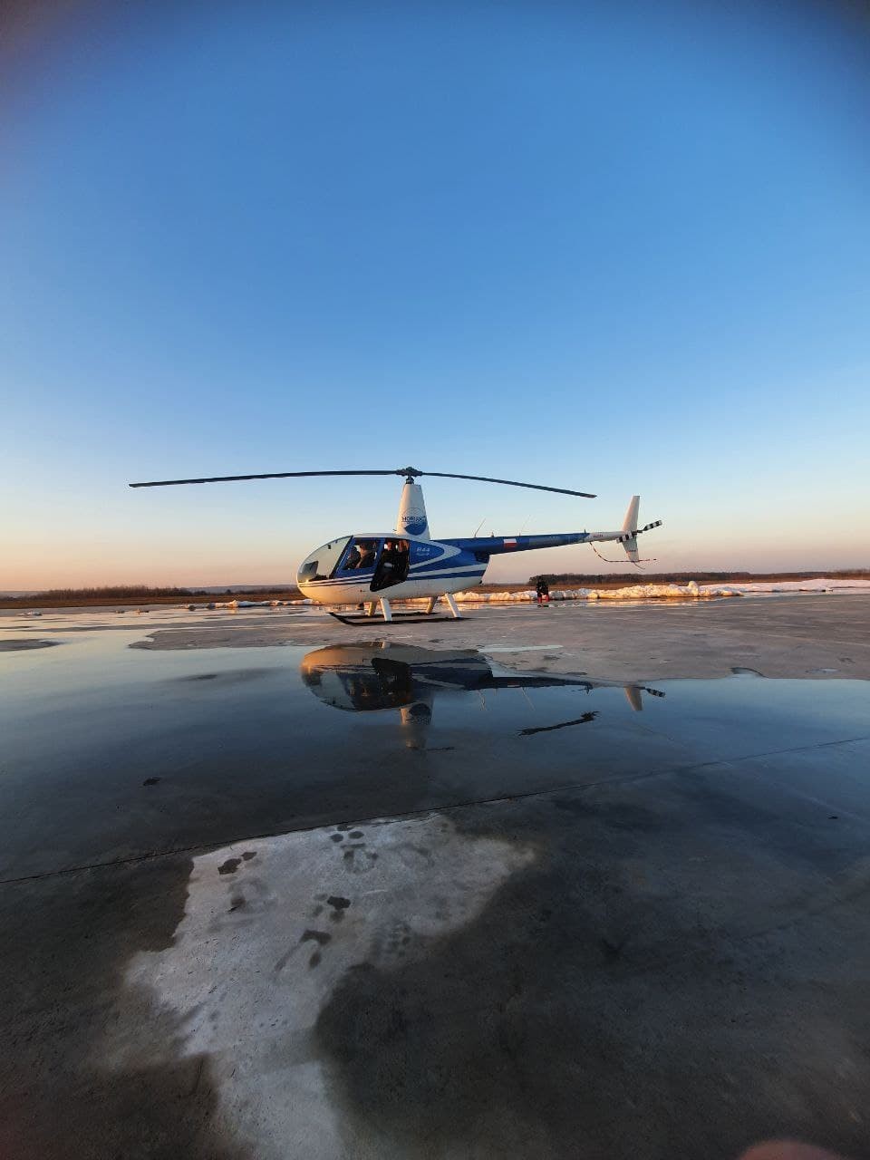 Полет на вертолете Robinson R44 возле Ивано-Франковска