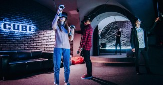Виртуальная реальность VR CUBE для двоих в Днепре