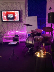 Свидание за барабанами в Киеве