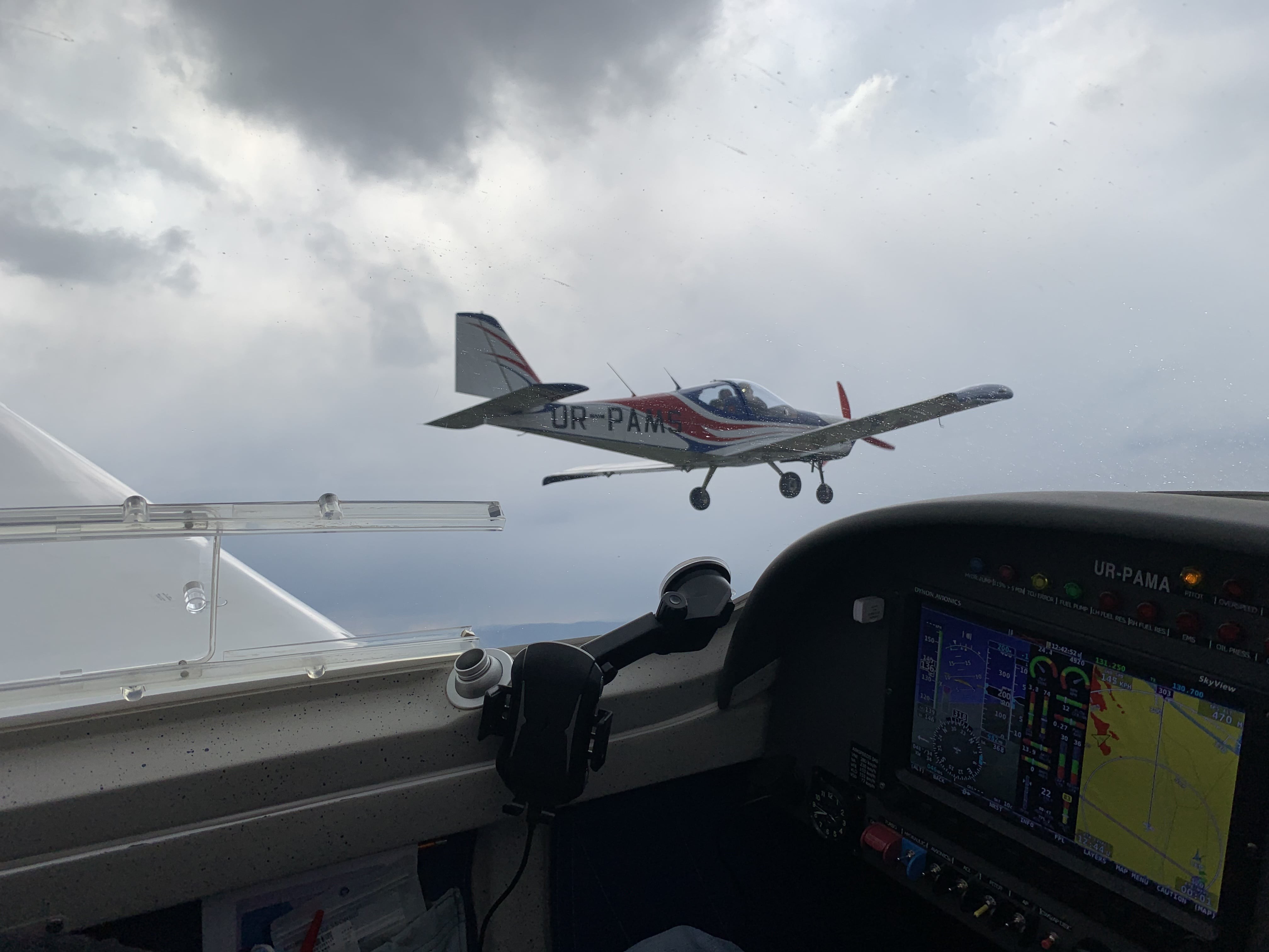 Політ на літаку Storm300 в Коломиї