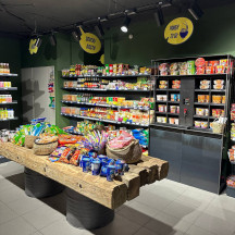 Магазин азійських товарів у Львові