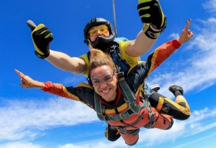 Прыжок с парашютом в тандеме с инструктором в Одессе