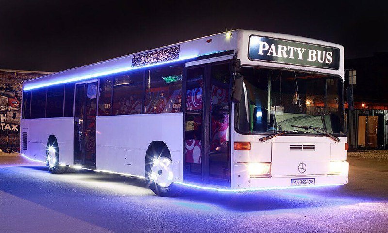 Вечірка в PartyBus у Києві - фото 7