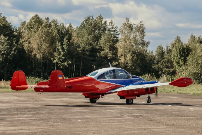 Політ на літаку Morava