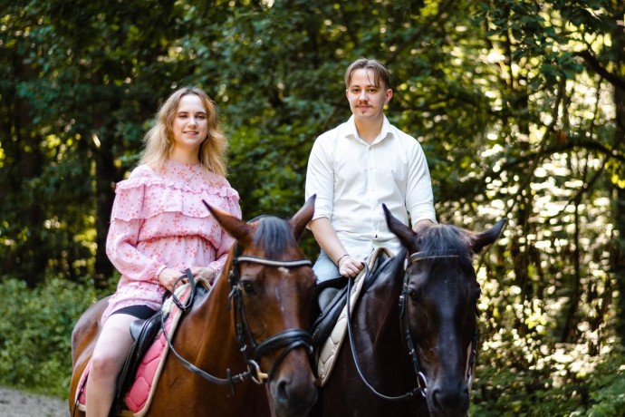 Кінна прогулянка в Рясне