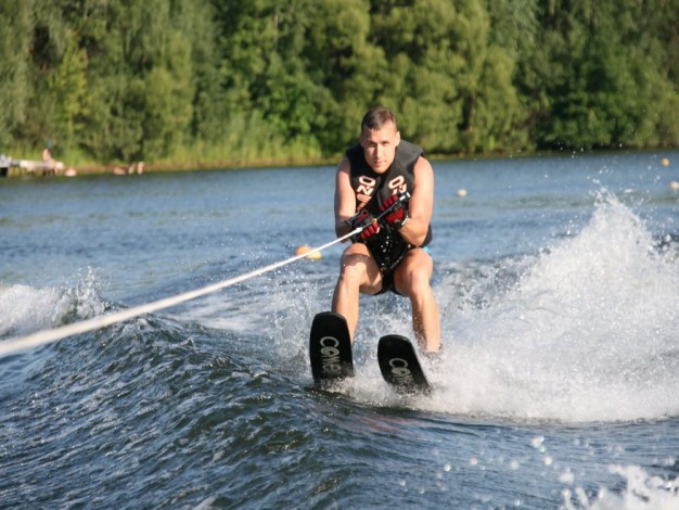 Водні лижі за гідроциклом в Харкові