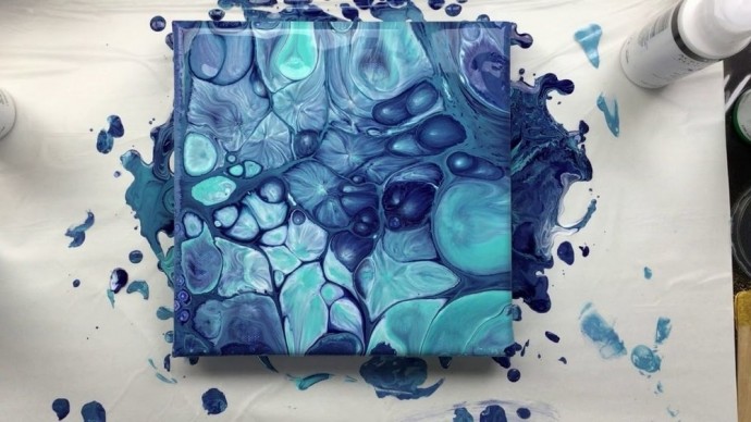 Майстер-клас Fluid Art у Львові