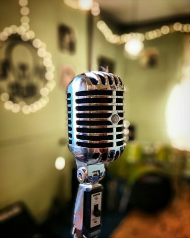 Запис пісні в студії в Запоріжжі