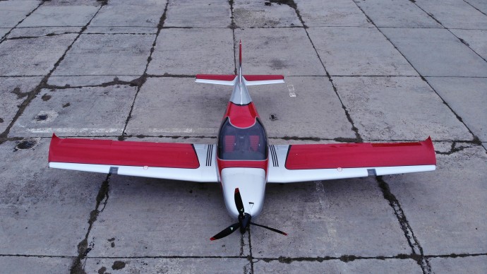 Політ на літаку в Харкові, Брістелл