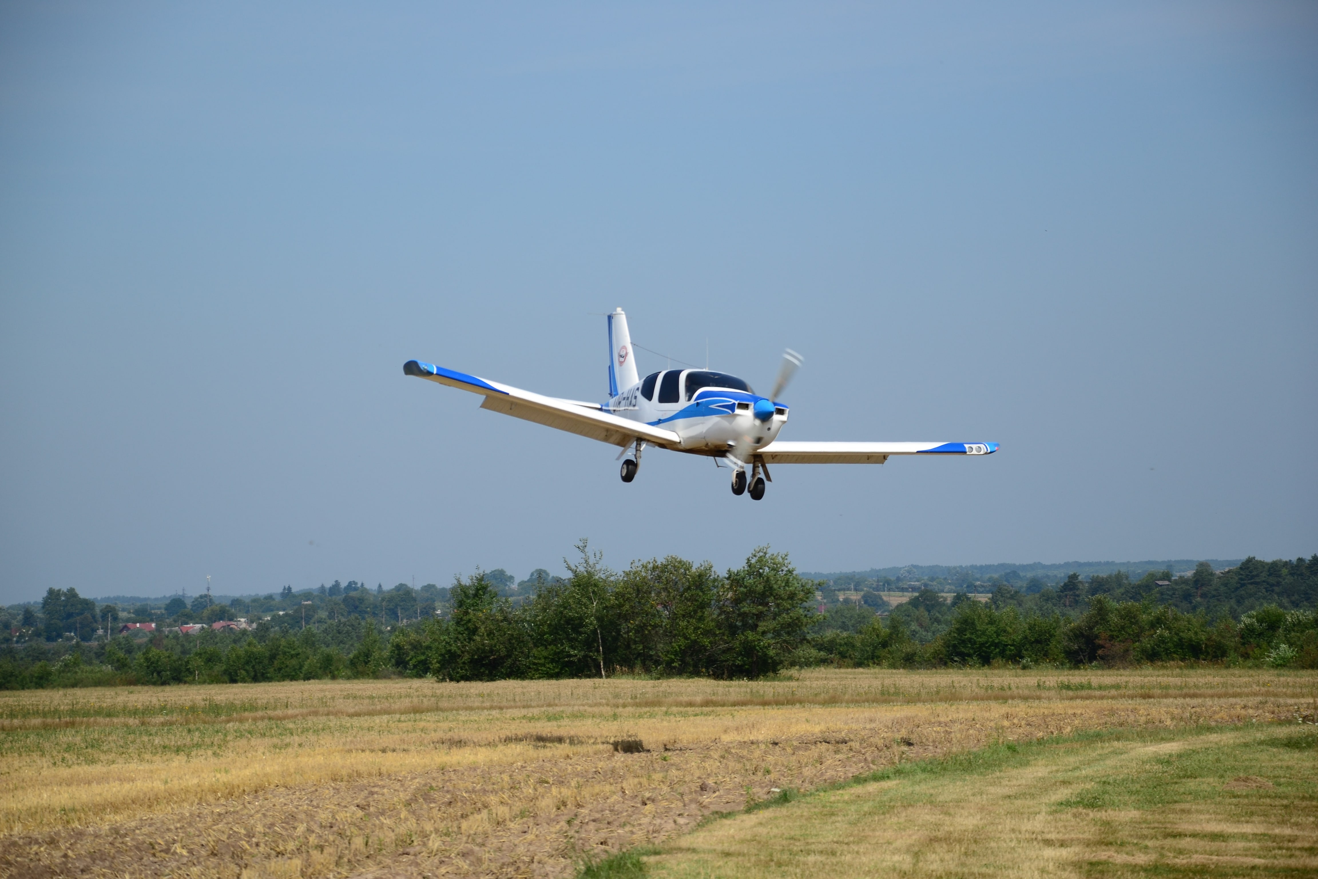 Захоплюючий політ на Socata TB-20 у Львові - фото 27