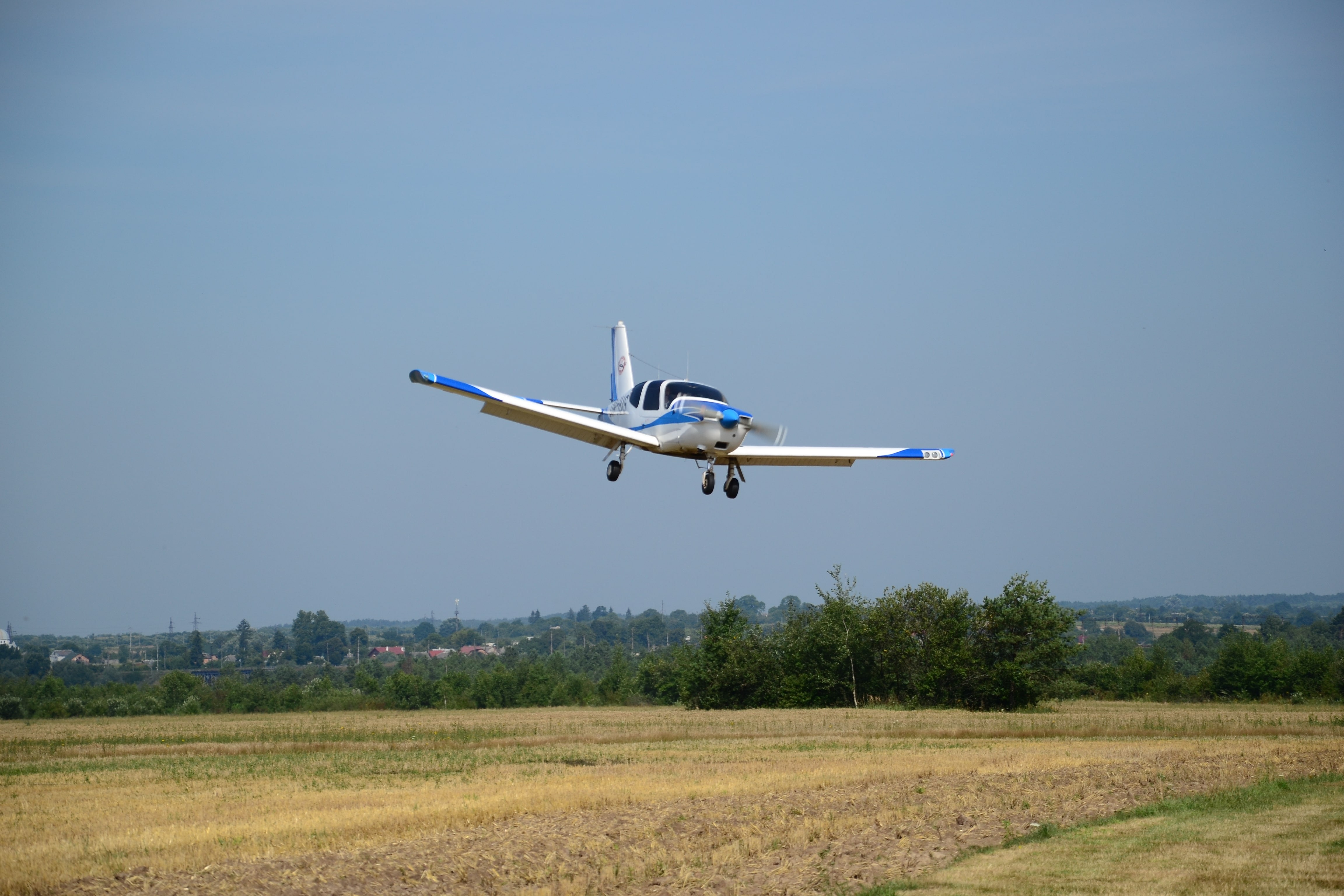 Захоплюючий політ на Socata TB-20 у Львові - фото 19
