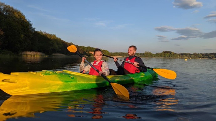 Сплав на байдарках озером Наварія