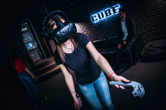 Клуб виртуальной реальности CUBE во Львове