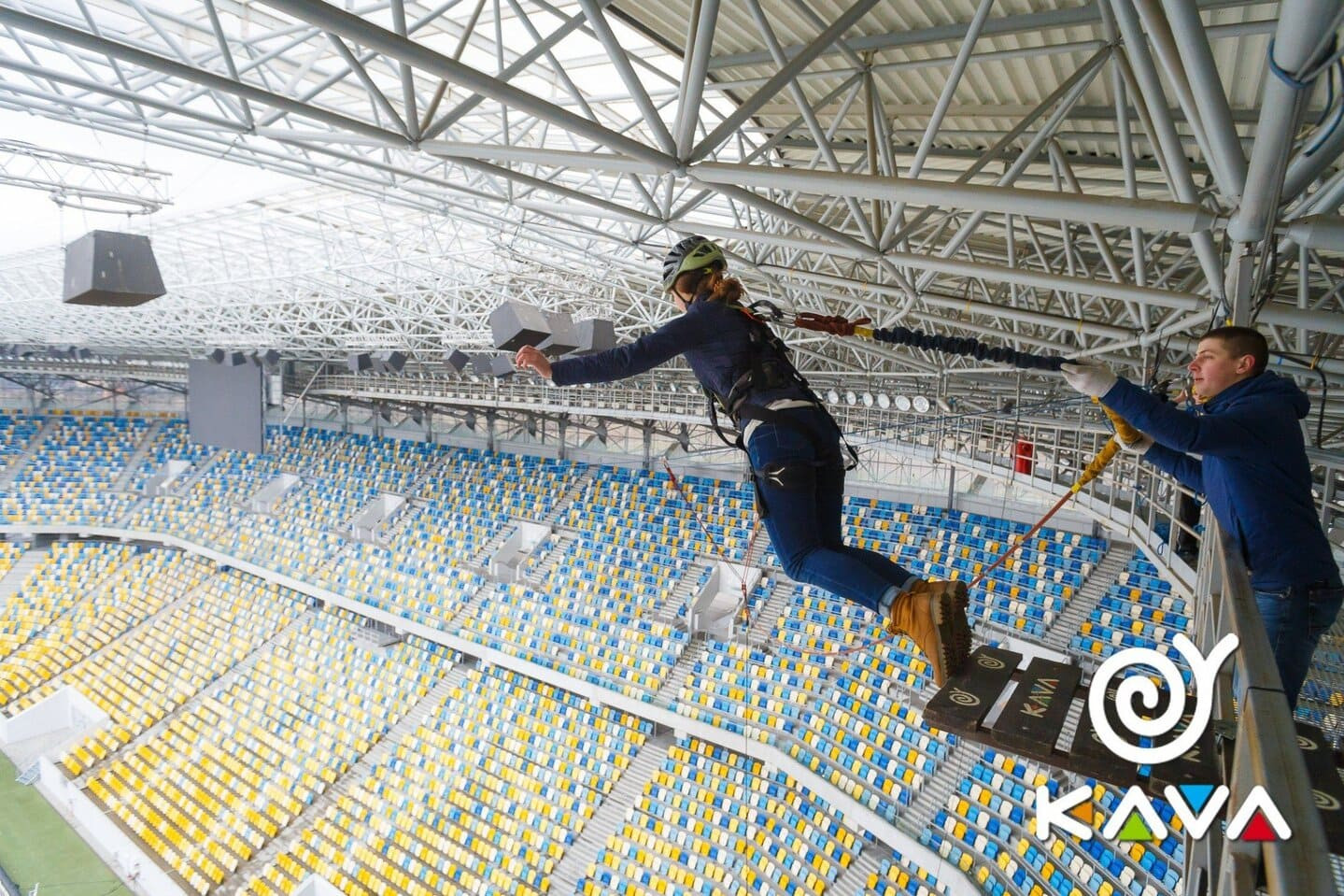 Роупджампінг Arena Lviv