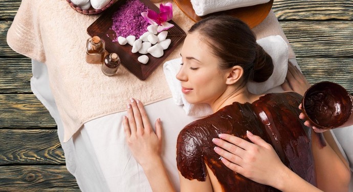 Шоколадне обгортання у Львові