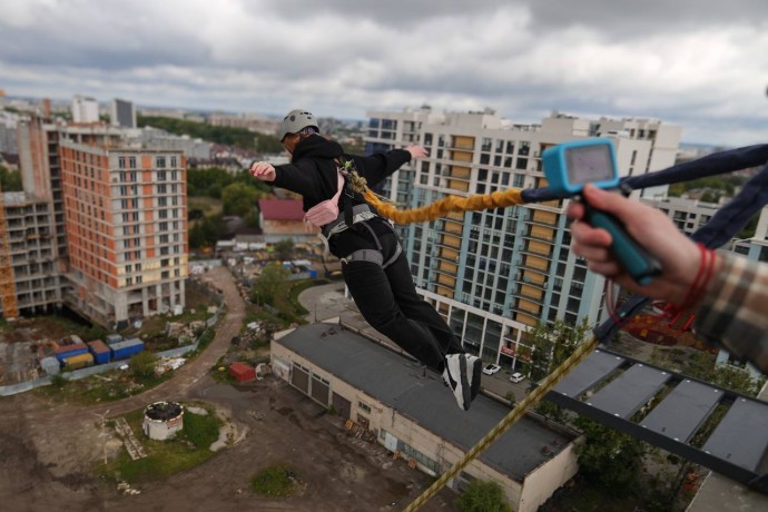 Роуп-джампінг на Вільній Україні