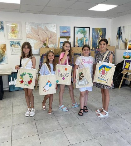 Майстер-клас розпису одягу у Тернополі