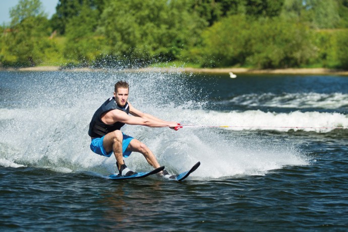 Водные лыжи на кольцевой дороге Sentosa в Днепре