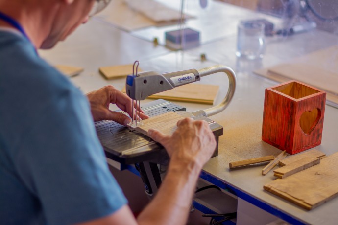 Майстер-клас для дорослих з різьблення по дереву