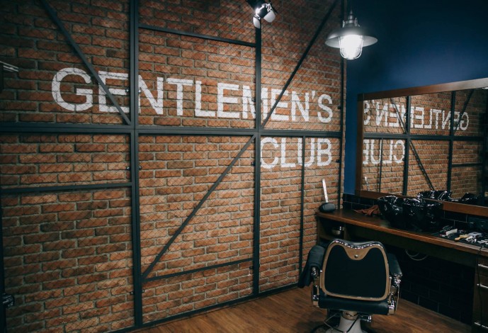 Стрижка в барбершопі в Луцьку