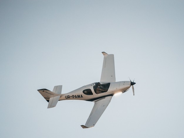 Політ на літаку в Коломиї