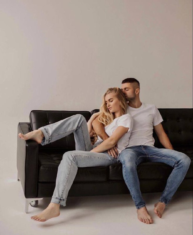 Фотосесія Love story в студії + послуги візажиста та стиліста у Черкасах - фото 1