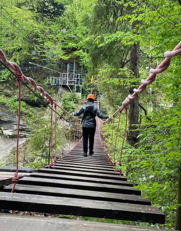 Зіплайн + адреналіновий міст над водоспадом Пробій у Яремче