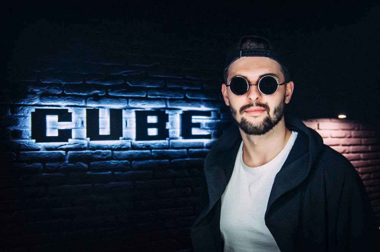 Клуб віртуальної реальності для дорослих CUBE у Києві - фото 2