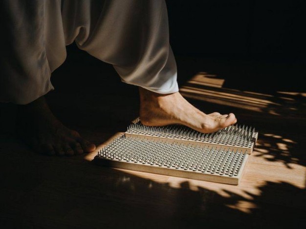 Цвяхотерапія в Івано-Франківську