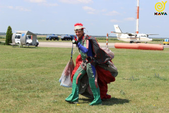 Прыжки с парашютом в Майском с KAVA