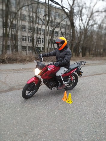 Урок вождения мотоцикла в Днепре