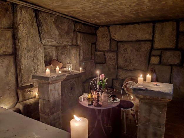 Побачення у підземеллі у Києві