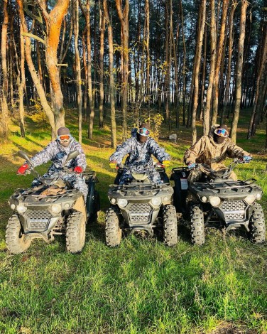 Прогулянка на квадроциклах у Кам'янському