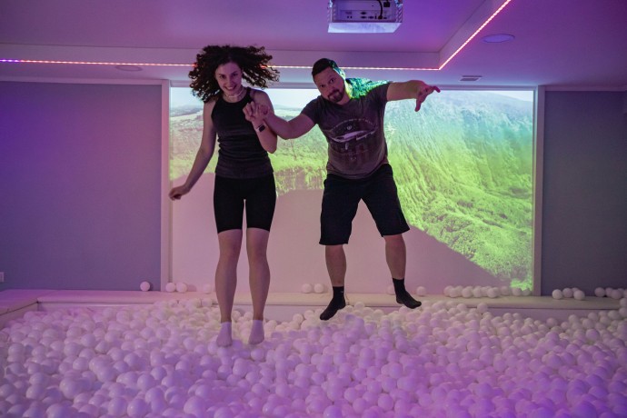 Свидание в сухом бассейне в Киеве