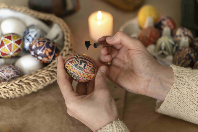 Майстер-клас писанкарства для дитини