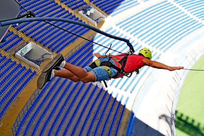 Роуп-джампинг на арене Металлист Харьков